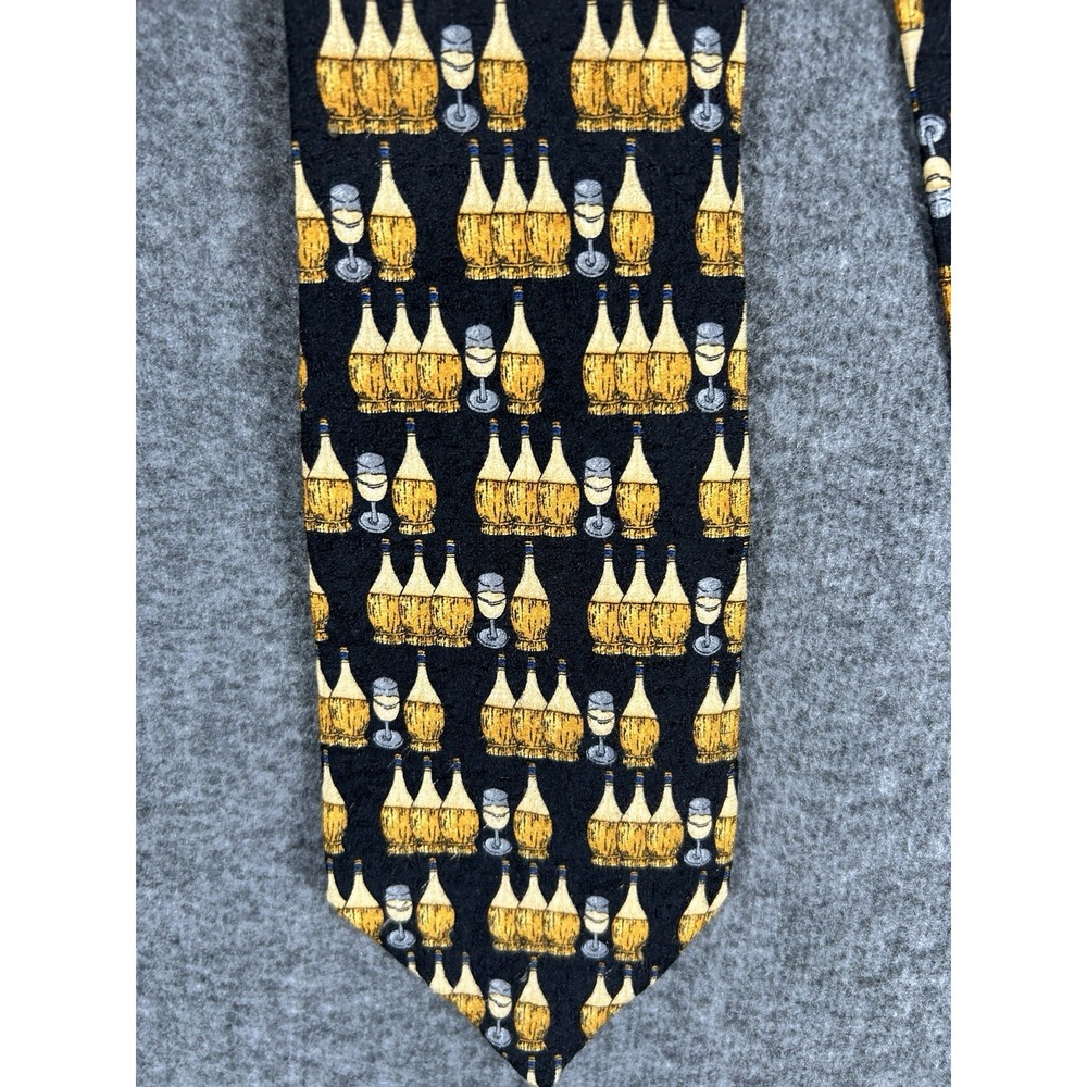 ERMENEGILDO ZEGNA Men's 100%‎ Silk Necktie ITALY Wine Bottles Black Gold